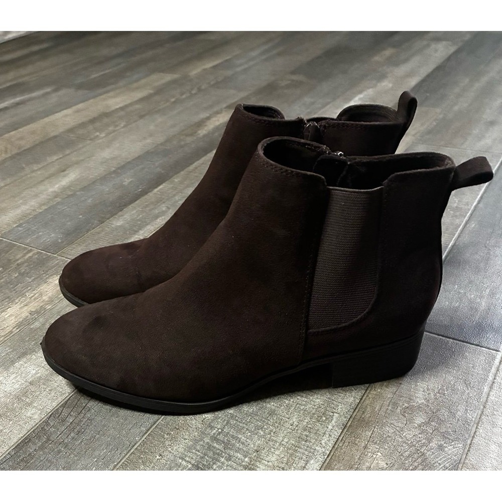 SO Brand Women's Dark Brown Faux Suede Chelsea Ankle Boots - Size 9.5